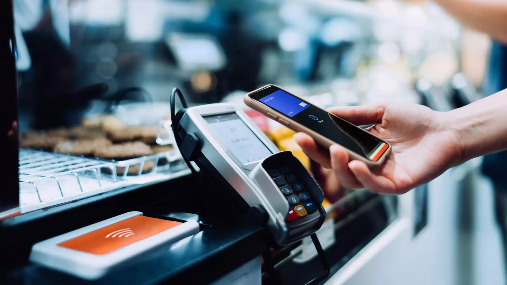 7 Reasons Why Venmo is Dominating While Cash App Stumbles in 2023