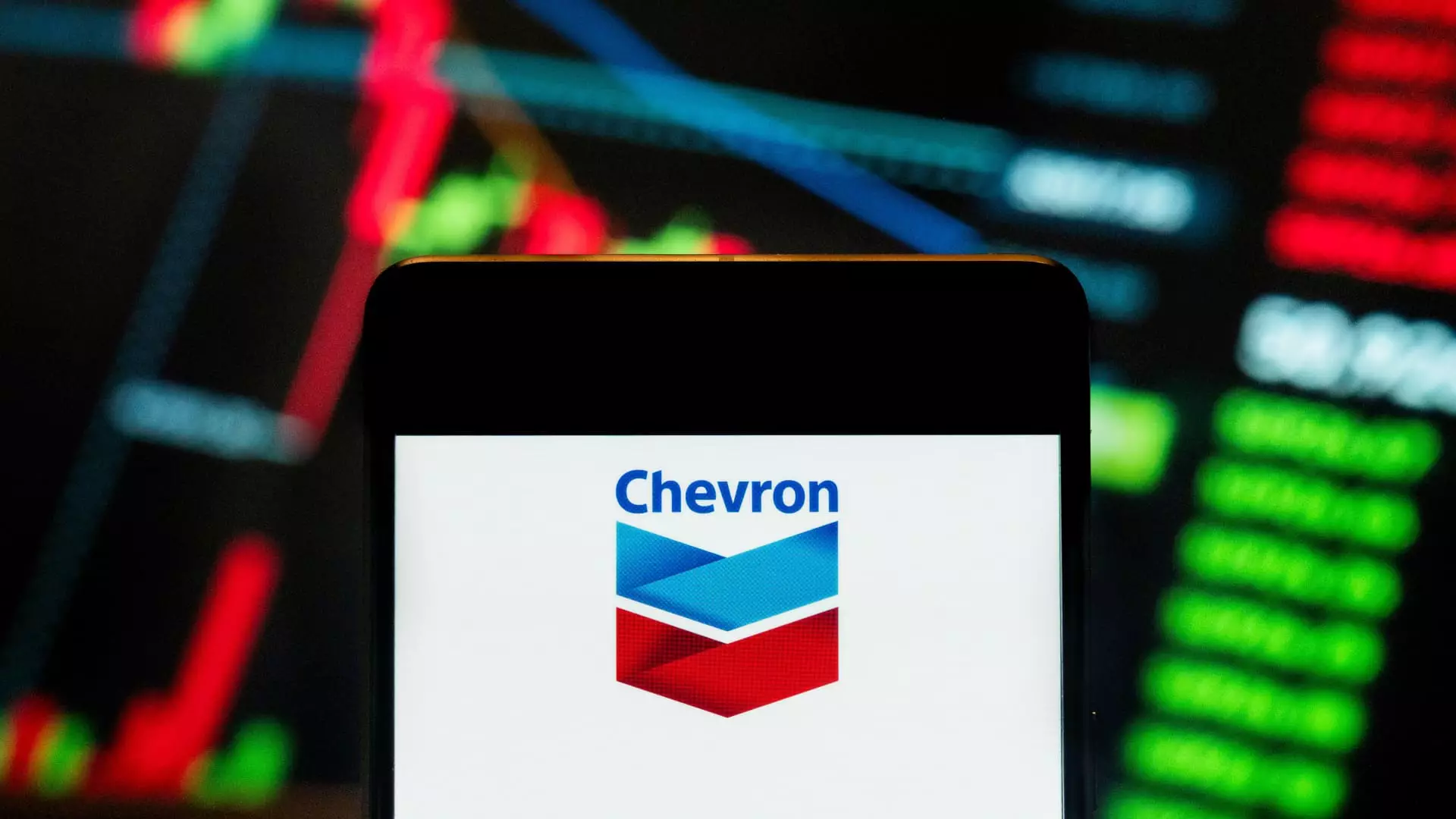 3 Dividend Stocks to Buy Amid Economic Turbulence: A 9% Return Solution